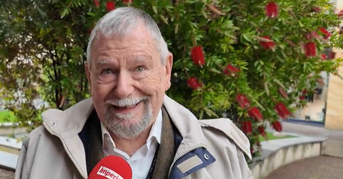 Franco Bianchi presenta "U parlò d'ina votta", viaggio tra storia, parole e curiosità del dialetto imperiese (Video) Franco Bianchi presenta "U parlò d'ina votta", viaggio tra storia, parole e curiosità del dialetto imperiese (Video)