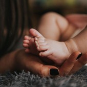 Maternità in Liguria: è 11° nel rapporto di Save the Children