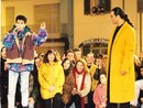 L'AMARCORD DEL SABATO. Imperia in delirio per Fiorello e il suo Karaoke: oltre 3 mila fans invadono piazza Duomo L'AMARCORD DEL SABATO. Imperia in delirio per Fiorello e il suo Karaoke: oltre 3 mila fans invadono piazza Duomo