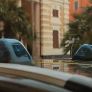 Donna fugge da un appartamento: "Costretta a prostituirsi". Due arresti