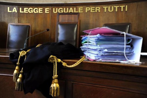 Raggiravano anziani spacciandosi per appartenenti alle forze dell'ordine, il processo per Enzo Agazzi si celebrerà ad Asti