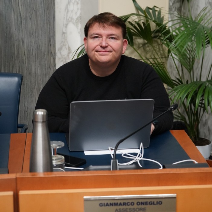 L'Espresso Riviera salta Imperia, l'assessore Oneglio: "Suscita perplessità il criterio con cui sono state selezionate le fermate" L'Espresso Riviera salta Imperia, l'assessore Oneglio: "Suscita perplessità il criterio con cui sono state selezionate le fermate"