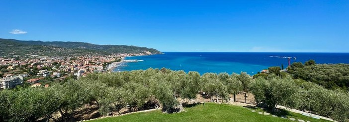 Bagni vietati in due tratti a Diano Marina