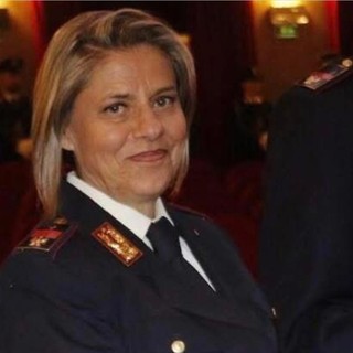 Geltrude De Feo, una vita con la divisa della polizia postale va in pensione Geltrude De Feo, una vita con la divisa della polizia postale va in pensione