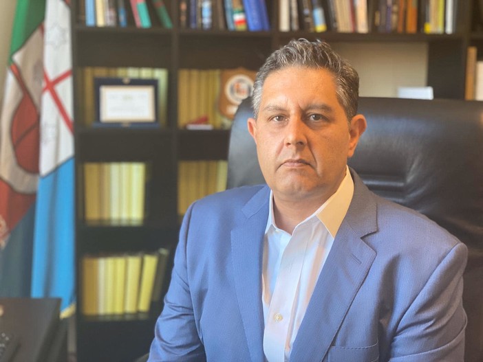 Coronavirus, Toti sul Dpcm: "Chiesto al governo misure coerenti con esigenze economiche dei gestori dei locali della movida"