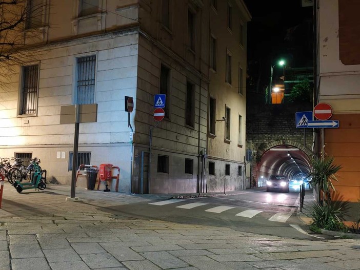 Porto Maurizio, chiude la galleria Gastaldi per un intervento di messa in sicurezza dell'ex banca d'Italia