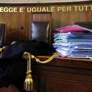 Raggiravano anziani spacciandosi per appartenenti alle forze dell'ordine, il processo per Enzo Agazzi si celebrerà ad Asti Raggiravano anziani spacciandosi per appartenenti alle forze dell'ordine, il processo per Enzo Agazzi si celebrerà ad Asti