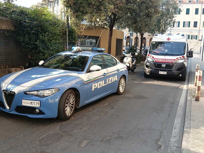 Sicurezza a Imperia, vertice in Prefettura. Scajola: "Più controlli e in campo anche la polizia provinciale" Sicurezza a Imperia, vertice in Prefettura. Scajola: "Più controlli e in campo anche la polizia provinciale"