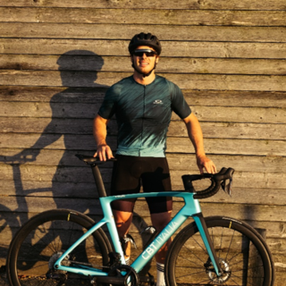 CBT ITALIA rinnova la partnership con Guglielmo Bosca: adrenalina, velocità e fiducia assoluta sulla nuova Mystero