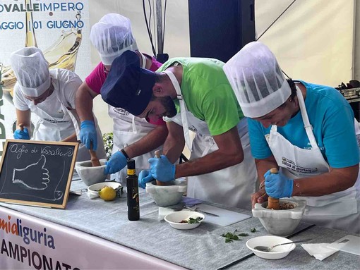 Pontedassio celebra l'Aglio di Vessalico: Marta Ardissone vince la tappa del Campionato Nazionale di Salse al Mortaio