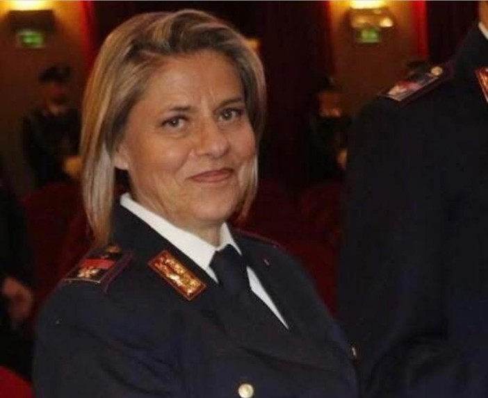 Geltrude De Feo, una vita con la divisa della polizia postale va in pensione