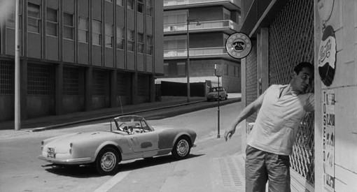 LA GRAFFIATA. Come a Imperia in centro a Ferragosto