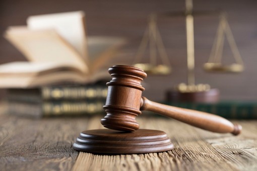 11 FEBBRAIO 1982. Imperia, pensionato riceve indennizzo di invalidità militare dopo 57 anni: 1.800 lire 11 FEBBRAIO 1982. Imperia, pensionato riceve indennizzo di invalidità militare dopo 57 anni: 1.800 lire