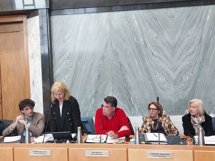 Autoporto a Imperia, PD: "Sarà nostra priorità portare una proposta che possegga caratteristiche adeguate" Autoporto a Imperia, PD: "Sarà nostra priorità portare una proposta che possegga caratteristiche adeguate"