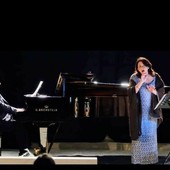 Concerto del Duo soprano–pianoforte Paola Francesca Natale e Keith Goodman alle Logge di Santa Chiara di Imperia Concerto del Duo soprano–pianoforte Paola Francesca Natale e Keith Goodman alle Logge di Santa Chiara di Imperia