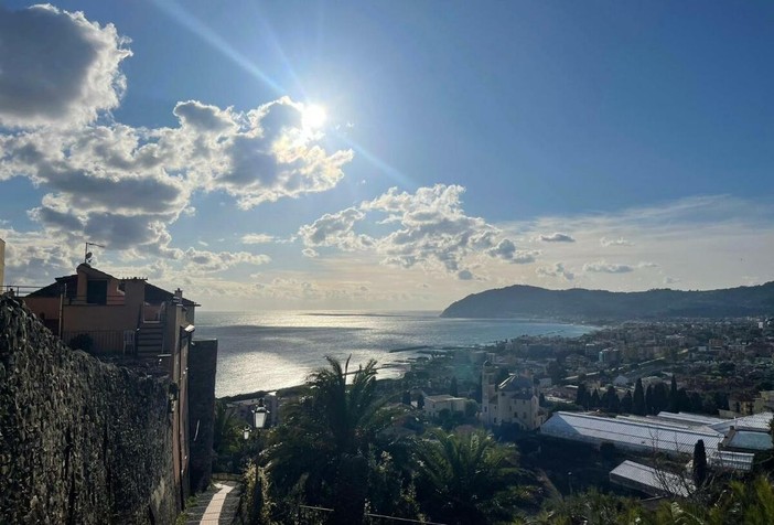 Turismo nel Golfo Dianese, decise dai Comuni le nuove tariffe dell'Imposta di soggiorno