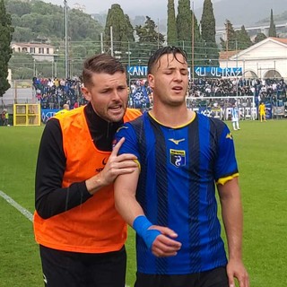 Conti esce dal campo dopo il rosso consolato da Trucco                                                              (Foto Flammia)