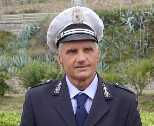 Imperia piange la scomparsa di Gualtiero Biondi, storico agente della polizia locale e dal 2019 comandante a Santo Stefano al Mare Imperia piange la scomparsa di Gualtiero Biondi, storico agente della polizia locale e dal 2019 comandante a Santo Stefano al Mare