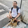 Caso di Graziano, il senzatetto malato di tumore: interviene l’associazione “A cena fuori” Caso di Graziano, il senzatetto malato di tumore: interviene l’associazione “A cena fuori”