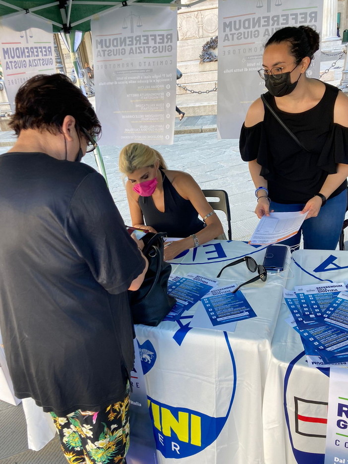 Domani e domenica i gazebo della Lega in provincia per le firme sulla campagna referendaria