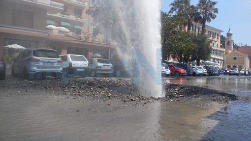 Riparati i due guasti alla linea da parte dell'Amat: l'acqua sta tornando a sgorgare dai rubinetti del dianese Riparati i due guasti alla linea da parte dell'Amat: l'acqua sta tornando a sgorgare dai rubinetti del dianese