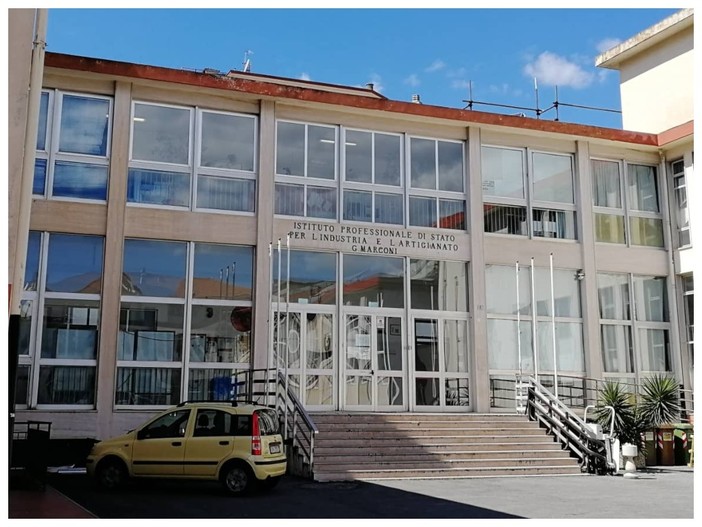 Imperia, il 'Marconi' aderisce al progetto ministeriale “Educazione alla legalità“, Imperia, il 'Marconi' aderisce al progetto ministeriale “Educazione alla legalità“,