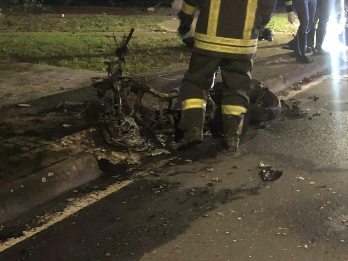 Scooter contro un albero ai Piani: un morto e un ferito gravissimo