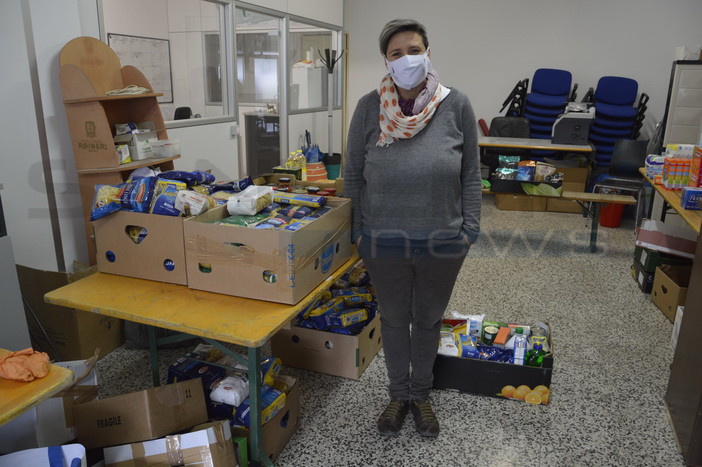 Imperia Solidale, quando le associazioni e i cittadini fanno rete per non lasciare nessuno in balia della crisi Imperia Solidale, quando le associazioni e i cittadini fanno rete per non lasciare nessuno in balia della crisi