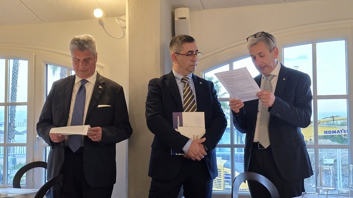 Il Lions Club Imperia Host rinnova le cariche sociali e accoglie un nuovo socio Il Lions Club Imperia Host rinnova le cariche sociali e accoglie un nuovo socio