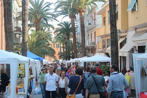 Festival Internazionale della Cultura Mediterranea - Fiera del Libro di Imperia Festival Internazionale della Cultura Mediterranea - Fiera del Libro di Imperia