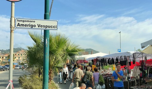 Il lungomare Vespucci si veste a festa per la Fiera di San Giovanni