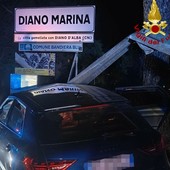 Incidente nella notte sul Capo Berta: auto finisce sotto il guardrail