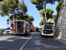 Traffico in tilt a Imperia: apecar si ribalta davanti a  Villa Faravelli, un ferito e lunghe code