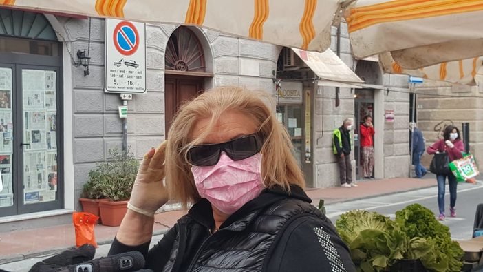 Ad Alassio mascherina obbligatoria nel 'Budello': decisione che potrebbe essere presa anche nella nostra provincia? Ad Alassio mascherina obbligatoria nel 'Budello': decisione che potrebbe essere presa anche nella nostra provincia?