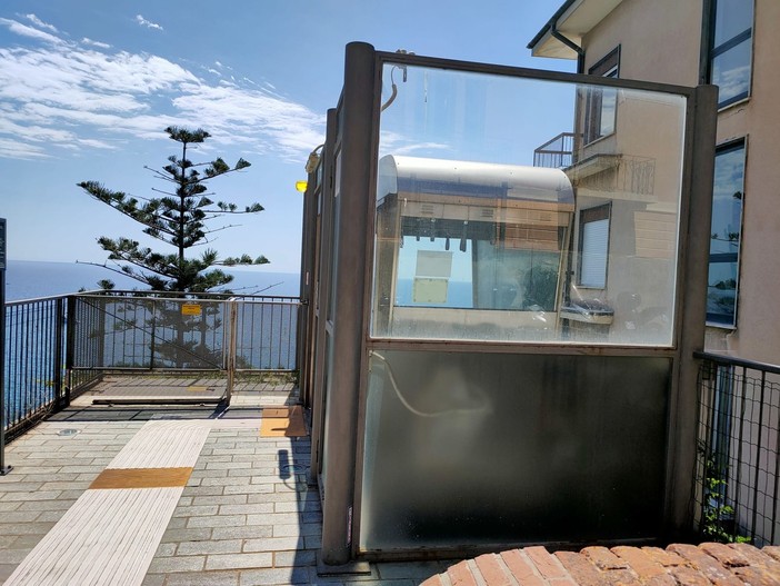 Ascensori trascurati a Imperia, Zarbano interroga l’Amministrazione: “Serve chiarezza e più controllo” Ascensori trascurati a Imperia, Zarbano interroga l’Amministrazione: “Serve chiarezza e più controllo”