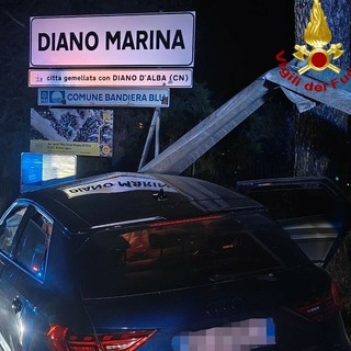 Incidente nella notte sul Capo Berta: auto finisce sotto il guardrail