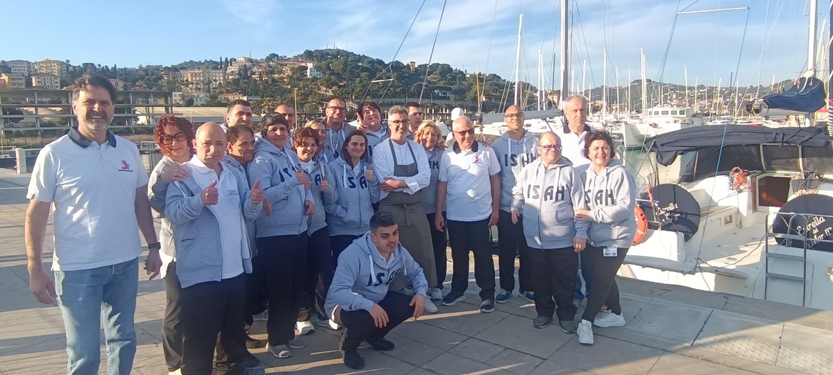 Da Imperia ad Alassio, i ragazzi dell'Isah protagonisti di Yacht &amp; Flowers