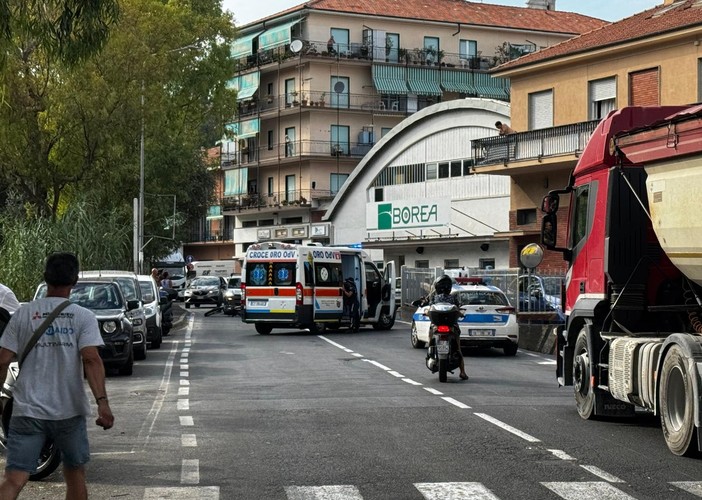 Incidente a Imperia: auto contro moto sull'Argine sinistro