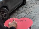 'L'amore è...', a Porto Maurizio per San Valentino un percorso romantico: vetrine decorate e cuori rossi