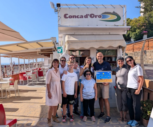 Mare, sole e divertimento per i ragazzi dell'Isah di Imperia Mare, sole e divertimento per i ragazzi dell'Isah di Imperia
