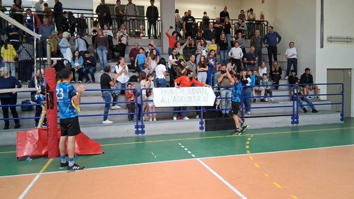 L’addio di Andrea Arimondo emoziona il PalaITIS: l’Imperia Volley cade contro la capolista Admo Lavagna