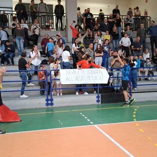 L’addio di Andrea Arimondo emoziona il PalaITIS: l’Imperia Volley cade contro la capolista Admo Lavagna