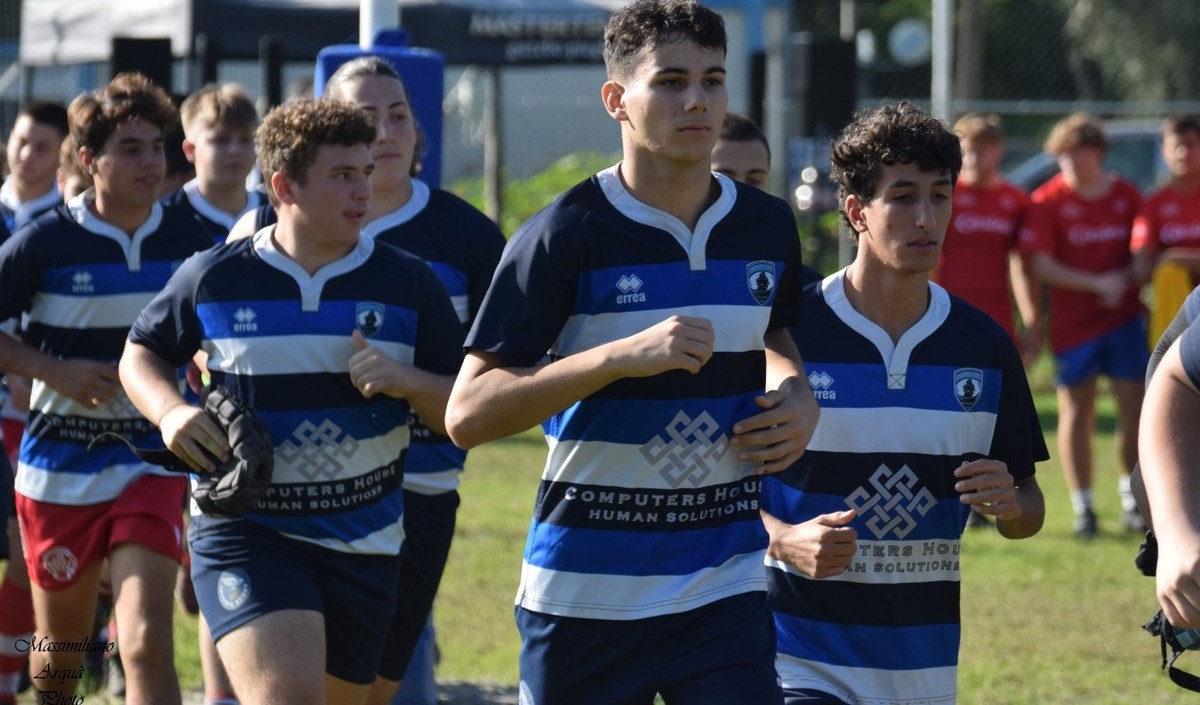 I giovani leoni dell'Imperia Rugby combattono con grinta, nonostante la sconfitta col Rivoli