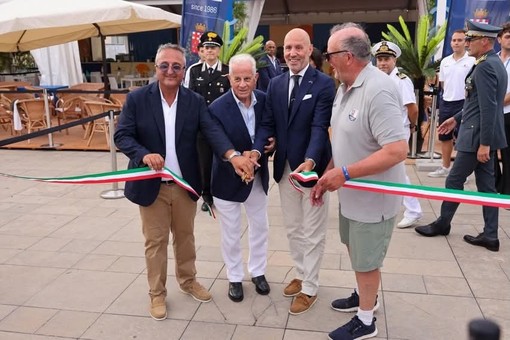 Imperia: al via il Mondiale dei 12 Metri, gli scafi che hanno scritto la storia della Coppa America Imperia: al via il Mondiale dei 12 Metri, gli scafi che hanno scritto la storia della Coppa America