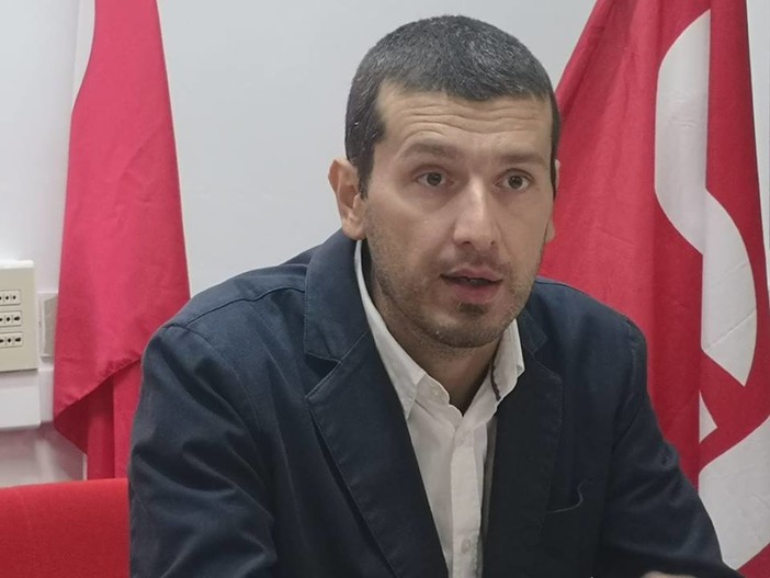 “Con l’estate è ripartito anche il lavoro ?”. Questa sera alle 20:45 la nuova puntata di ‘2 ciapetti con Federico’ “Con l’estate è ripartito anche il lavoro ?”. Questa sera alle 20:45 la nuova puntata di ‘2 ciapetti con Federico’