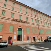 Caso liceo, accolte le richieste degli studenti: rinviato il trasferimento del 'Classico' in piazza Calvi Caso liceo, accolte le richieste degli studenti: rinviato il trasferimento del 'Classico' in piazza Calvi