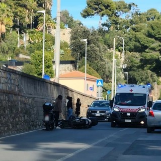Imperia, scontro tra due motociclisti in via San Lazzaro