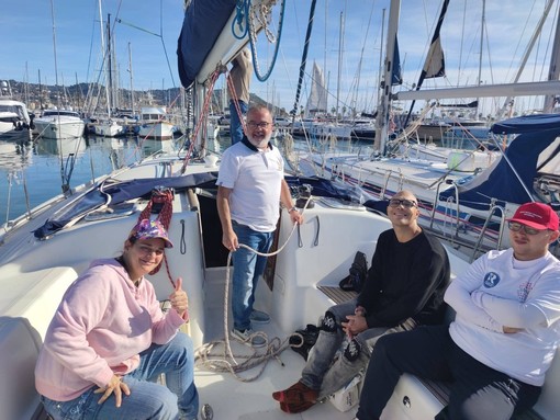 Vela e inclusione a Imperia, una giornata in mare per i ragazzi dell'ISAH