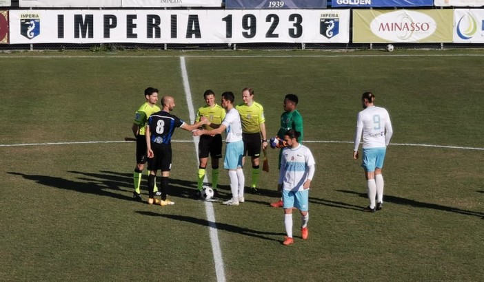 Marinelli scommette sull'Imperia, la dirigenza neroazzurra riflette: palla ai commercialisti Marinelli scommette sull'Imperia, la dirigenza neroazzurra riflette: palla ai commercialisti