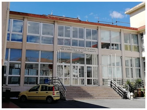 Imperia, il 'Marconi' aderisce al progetto ministeriale “Educazione alla legalità“, Imperia, il 'Marconi' aderisce al progetto ministeriale “Educazione alla legalità“,